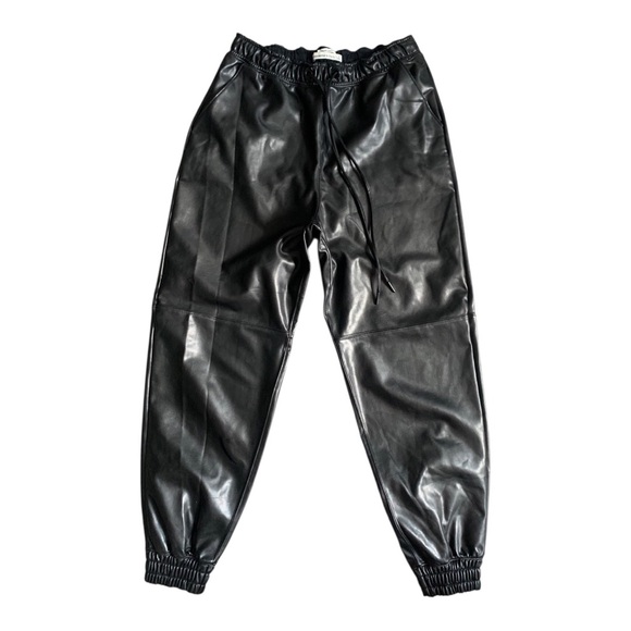 ⚫️Abercrombie & Fitch faux leather sweatpants in black⚫️ - Picture 3 of 10